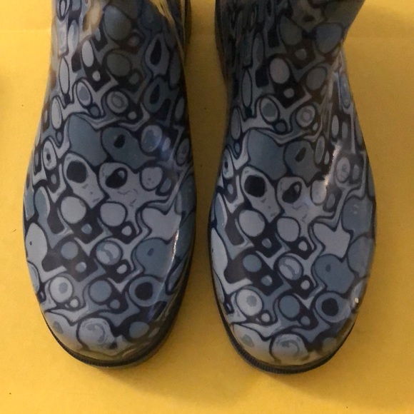 Rain boots New with  tags - Picture 4 of 4